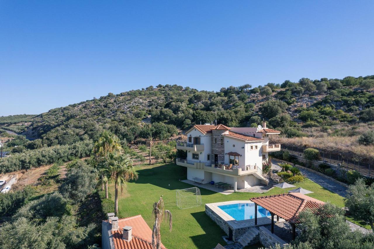 Villa Sevdas Perama  Exteriér fotografie
